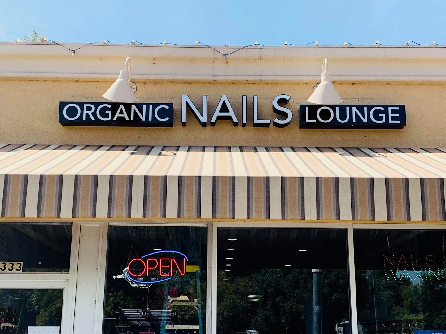 Organic Nail Lounge