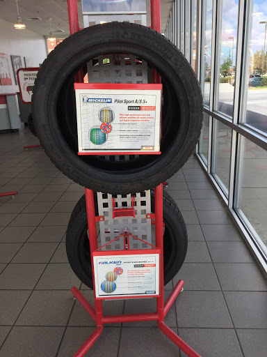 Tire Shop «Discount Tire Store - Greenville, SC», reviews and photos, 1408 Woodruff Rd, Greenville, SC 29607, USA