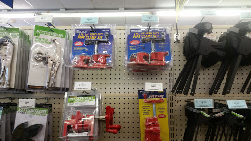 Hardware Store «Harbor Freight Tools», reviews and photos, 3333 W Henrietta Rd #400, Rochester, NY 14623, USA