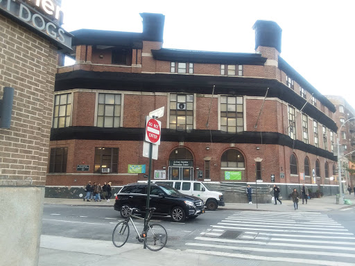 Recreation Center «Tony Dapolito Recreation Center», reviews and photos, 1 Clarkson St, New York, NY 10014, USA