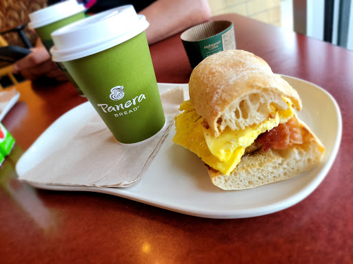 Sandwich Shop «Panera Bread», reviews and photos, 1421 SW Wanamaker Rd, Topeka, KS 66604, USA