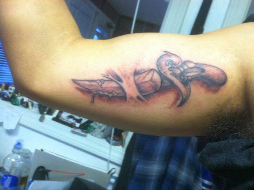 Tattoo Shop «Life Sentence Tattoo & BodyJewelry», reviews and photos, 10614 SE Kent-Kangley Rd, Kent, WA 98030, USA