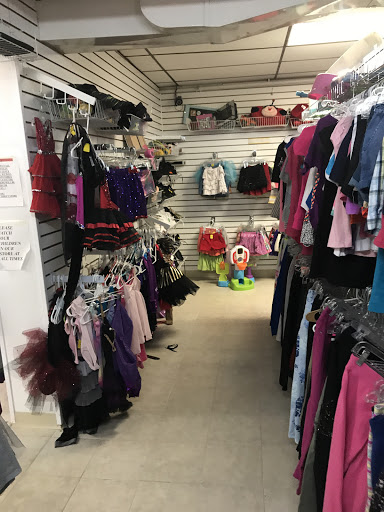 Consignment Shop «Pik Pok Consignment Shop», reviews and photos, 661 Atlantic City Blvd # 6, Bayville, NJ 08721, USA