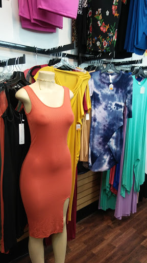 Beauty Supply Store «Sistar Beauty», reviews and photos, 8900 S Lafayette Ave, Chicago, IL 60620, USA