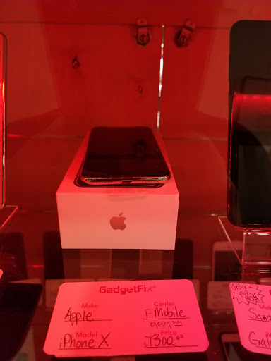 Electronics Repair Shop «Gadget Fix», reviews and photos, 520 Lenora St, Seattle, WA 98121, USA