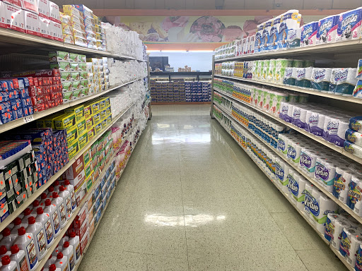 Grocery Store «El Gigante Grocery Store», reviews and photos, 2720 W 71st St, Indianapolis, IN 46268, USA