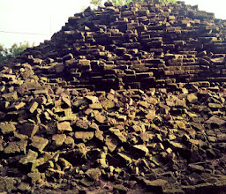 Candi Sumur Gantung photo