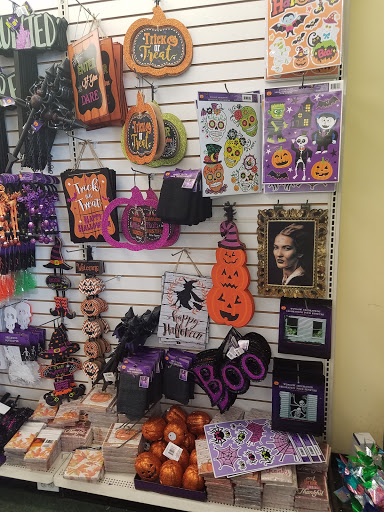 Dollar Store «Dollar Tree», reviews and photos, 35 Talcottville Rd #26, Vernon, CT 06066, USA