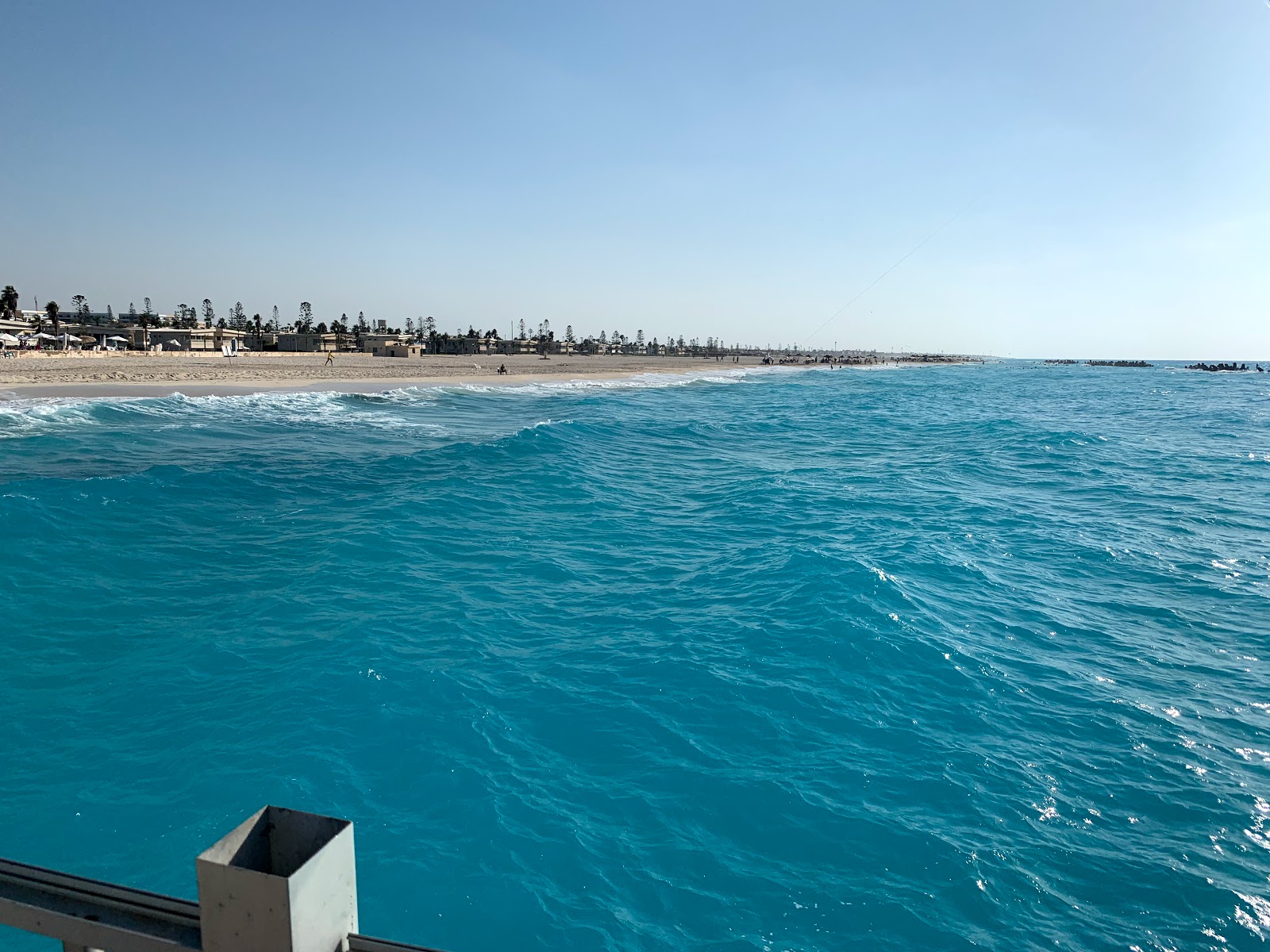 Fotografie cu El-Rowad Beach și așezarea