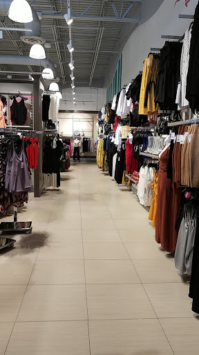 Clothing Store «Discovery Clothing Company», reviews and photos, 660 Centerview Blvd, Kissimmee, FL 34741, USA