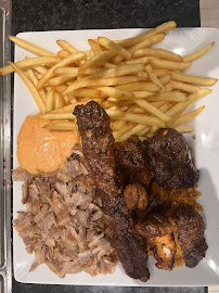 Kebab du Restaurant grec Istanbul grill Saint-Ouen l’aumône à Saint-Ouen-l'Aumône - n°9