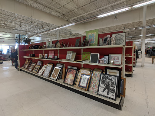 Thrift Store «The Salvation Army Family Store & Donation Center», reviews and photos, 6555 Sashabaw Rd, Village of Clarkston, MI 48346, USA