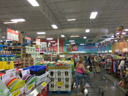 Grocery Store «El Super», reviews and photos, 4421 University Ave, San Diego, CA 92105, USA