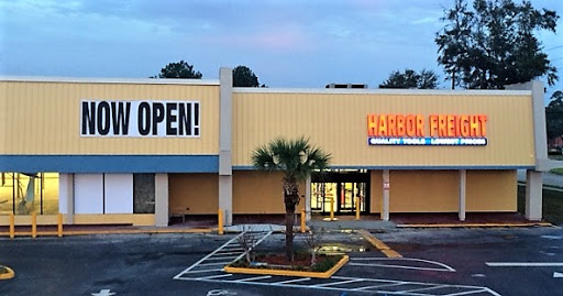 Harbor Freight Tools, 3814 S Orlando Dr, Sanford, FL 32773, USA, 