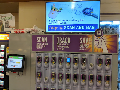 Grocery Store «Giant Food Stores», reviews and photos, 116 West Township Line Road, Havertown, PA 19083, USA