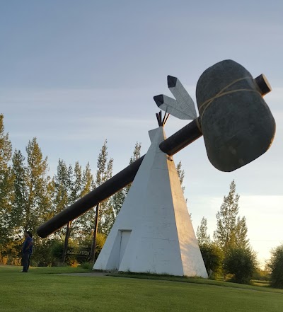 Photos of World's Largest Tomahawk
