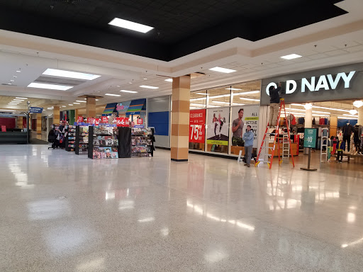 Shopping Mall «Merle Hay Mall», reviews and photos, 3800 Merle Hay Rd, Des Moines, IA 50310, USA