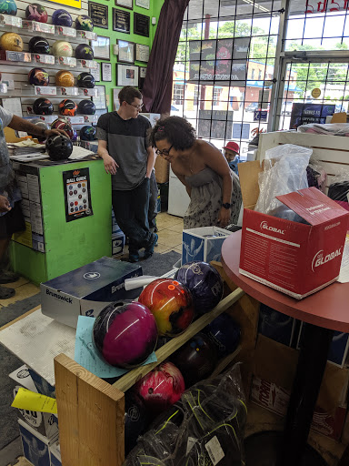 Bowling Supply Shop «World Class Pro Shops», reviews and photos, 6262 Kenilworth Ave, Riverdale, MD 20737, USA