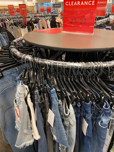 Department Store «Nordstrom Rack White Plains», reviews and photos, 3 City Pl, White Plains, NY 10601, USA