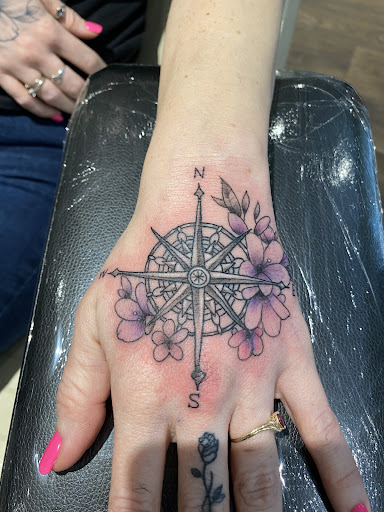 Explore american flag tattoos ideas, creative tattoo ideas in Vancouver, available at Headstrong Tattoo Studio & Piercing