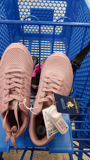 Clothing Store «Ross Dress for Less», reviews and photos, 3203 N State Rd 7, Lauderdale Lakes, FL 33319, USA