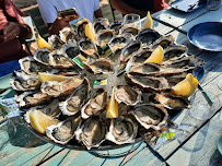 Plats et boissons du Bar-restaurant à huîtres Les Vedettes du Bassin à Lège-Cap-Ferret - n°3