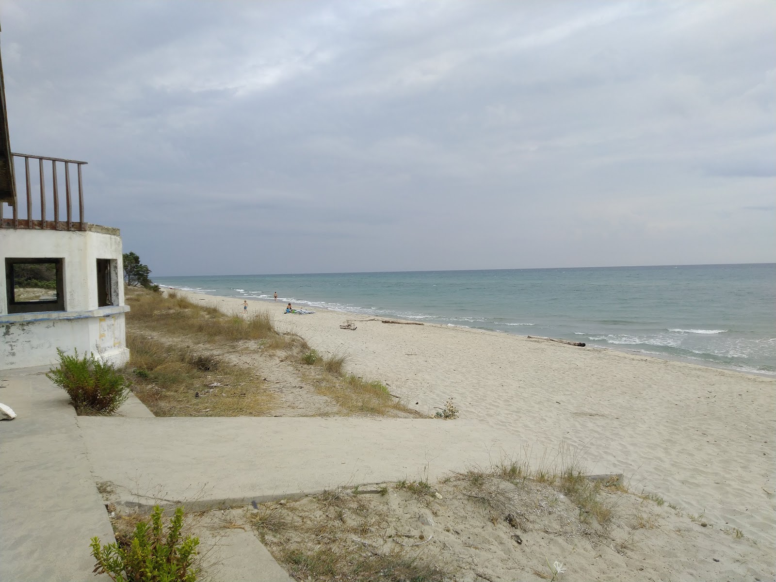 Fotografie cu Plage de Casabianda cu o suprafață de apa pură turcoaz