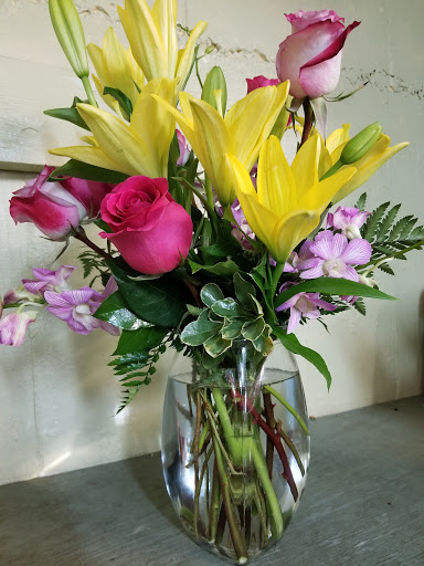 Florist «Fairview Flower Shop», reviews and photos, 1026 Sycamore Dr, Decatur, GA 30030, USA