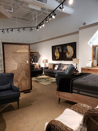 Furniture Store «Rooms To Go & Rooms To Go Kids Furniture Store - Sawgrass Mills (Plantation)», reviews and photos, 1905 N Flamingo Rd, Plantation, FL 33323, USA