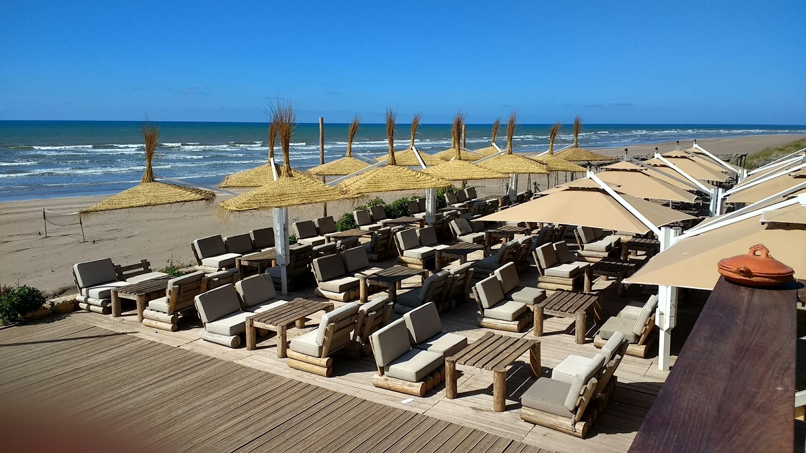 Photo de Plage Sidi Bounaime avec rivage droit, long