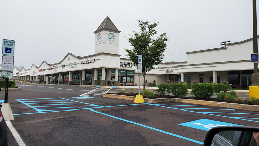 Shopping Mall «Collegeville Shopping Center», reviews and photos, 222 E Main St, Collegeville, PA 19426, USA