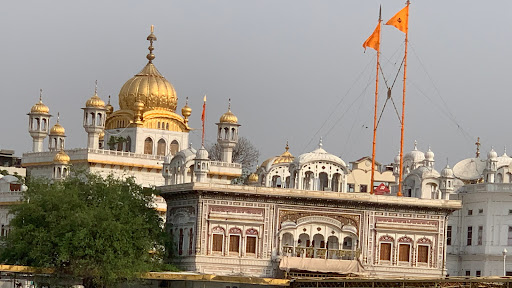 Sri Harmandir Sahib, Golden Temple Rd, Atta Mandi, Katra Ahluwalia, Amritsar, Punjab 143006, India