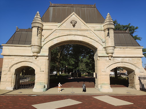 Union Stockyards Gate, W Exchange Ave &, S Peoria St, Chicago, IL 60609