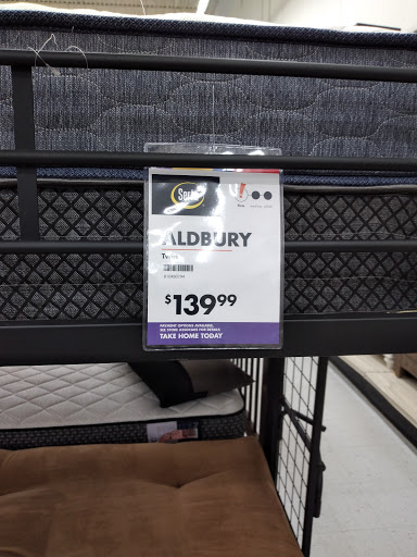 Discount Store «Big Lots», reviews and photos, 1699 River Oaks Dr, Calumet City, IL 60409, USA