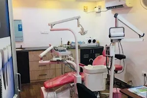 PEARL SMILE DENTAL CLINIC AND ORTHODONTIC CENTER |Root canal treatment |best dental clinic|Invisalign Provider|Dental Implant image