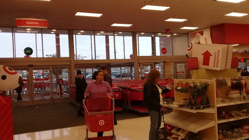 Department Store «Target», reviews and photos, 4920 Transit Rd, Depew, NY 14043, USA