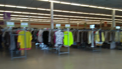 Thrift Store «Greenfield & University Goodwill Retail Store & Donation Center», reviews and photos, 4412 E University Dr, Mesa, AZ 85205, USA