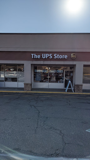 Shipping and Mailing Service «The UPS Store», reviews and photos, 420 S Riverside Ave, Croton-On-Hudson, NY 10520, USA