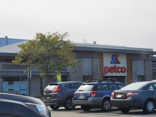 Pet Supply Store «Petco Animal Supplies», reviews and photos, 1111 US-46, Parsippany, NJ 07054, USA