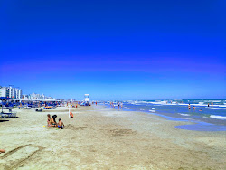 Spiaggia di Senigallia'in fotoğrafı - rahatlamayı sevenler arasında popüler bir yer