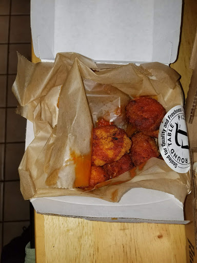 Pizza Restaurant «Round Table Pizza», reviews and photos, 2819 W March Ln, Stockton, CA 95219, USA