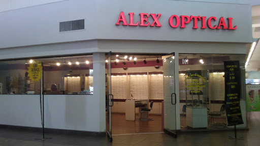 Optician «Alex Optical Thomas Plaza», reviews and photos, 4528 E Thomas Rd, Phoenix, AZ 85018, USA