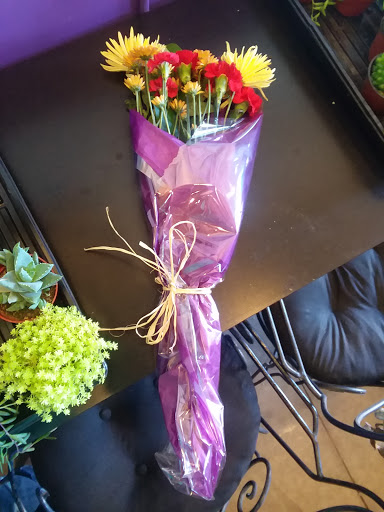 Florist «Cactus Flowers», reviews and photos, 2040 S Alma School Rd, Chandler, AZ 85286, USA