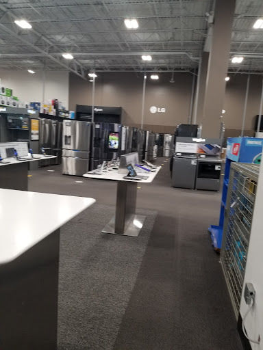 Electronics Store «Best Buy», reviews and photos, 1730 Pleasant Pl, Arlington, TX 76015, USA