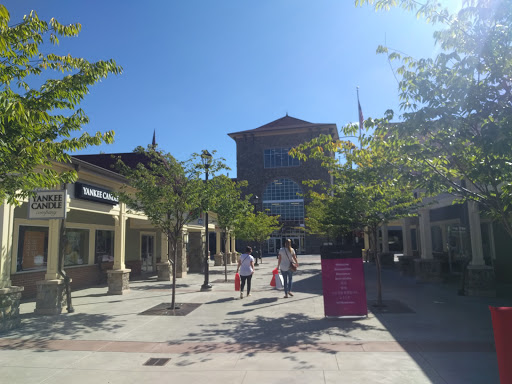 Shoe Store «Converse Factory Store», reviews and photos, 950 Grapevine Ct, Central Valley, NY 10917, USA