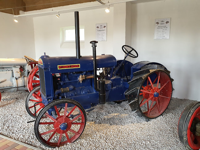 Hozzászólások és értékelések az Traktor Múzeum-ról