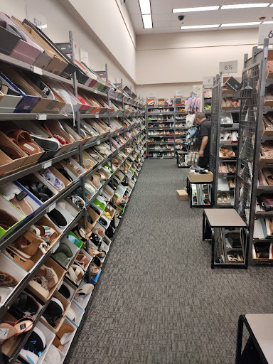 Department Store «Nordstrom Rack Glendale Fashion Center», reviews and photos, 227 N Glendale Ave, Glendale, CA 91206, USA