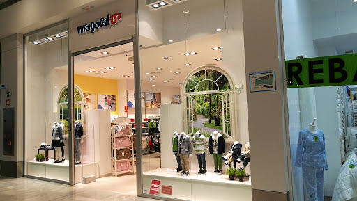 Mayoral - Tienda De Ropa Infantil Y Para Bebés - C.          C.           Faro Del Guadiana (Badajoz)