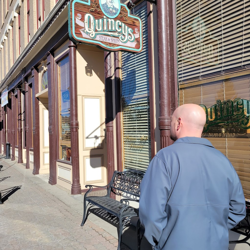 Quincys Steak & Spirits 80461