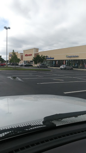 Shopping Mall «Pinellas Shopping Center», reviews and photos, 863 W Bay Dr, Largo, FL 33770, USA